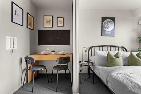 A Cozy Studio Near The University Of Melbourne - Whitsundays Accommodation 4