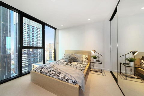 A Cozy & Stylish 2BR Suite In Melbourne CBD - Whitsundays Accommodation 0