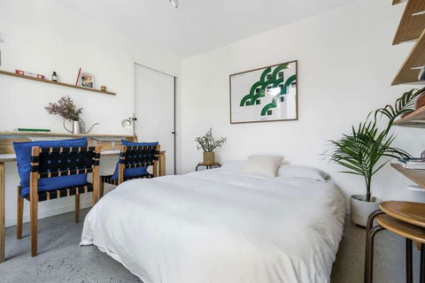 A Designer Terrace House By Edinburgh Gardens - Whitsundays Accommodation 4