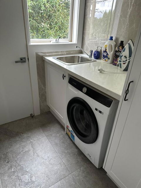 A Gem Hidden In Camberwell - Whitsundays Accommodation 3