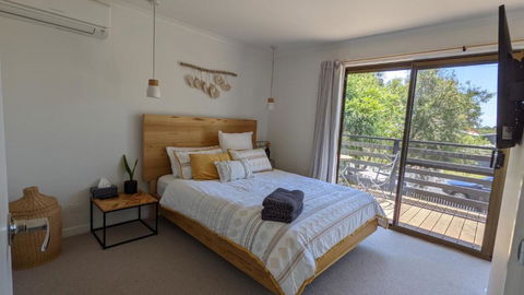 A Home Away From Home - Whitsundays Accommodation 1