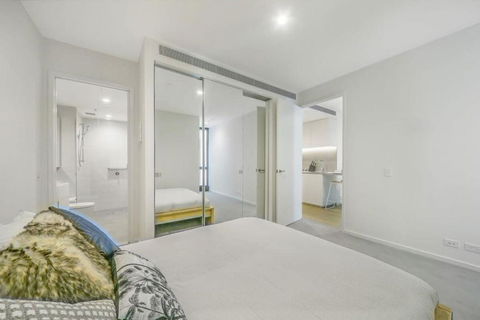 A Lovely Apt Near Crown Casino & Southgate Mall - Whitsundays Accommodation 1