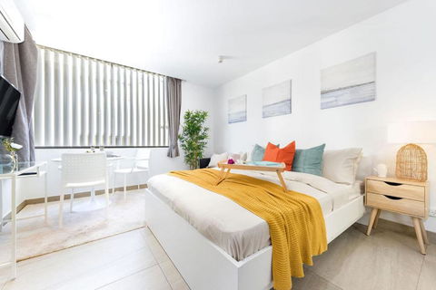 A Lovely Beach Studio 5min Walk To Bondi Beach - Whitsundays Accommodation 0