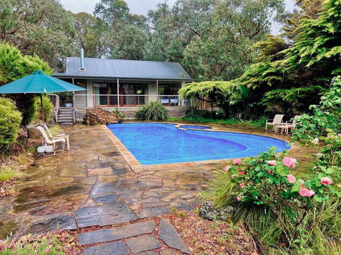 A Lovely Pool House In Forest - Whitsundays Accommodation 0