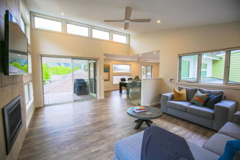 A Pear Tree Loft - Whitsundays Accommodation 4