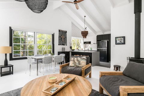 A Perfect Stay - Black Star - Whitsundays Accommodation 1