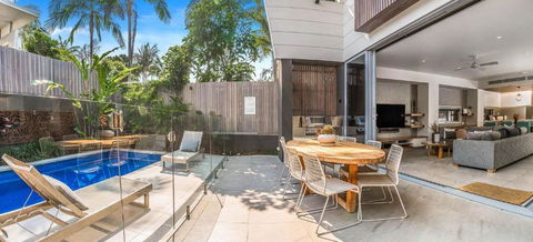 A Perfect Stay - KoKos Beach House 2 - Whitsundays Accommodation 1
