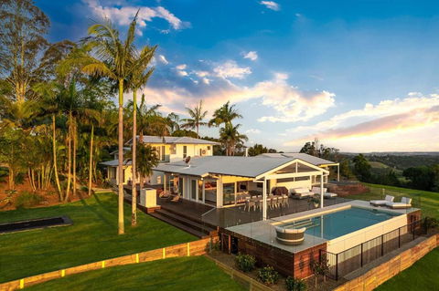 A Perfect Stay - Miren Estate - Whitsundays Accommodation 1