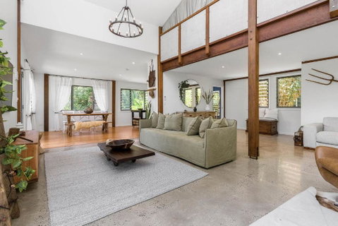 A Perfect Stay - The Barn Door - Whitsundays Accommodation 3