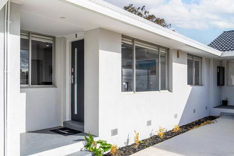 A Private Hideaway With Large Backyard And CarParks - Whitsundays Accommodation 2