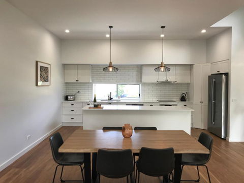 A Sanctuary At Denhams - Family & Pooch Friendly - Whitsundays Accommodation 0