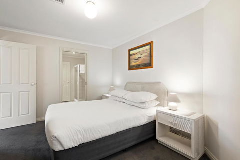 A Stones Throw - Whitsundays Accommodation 4