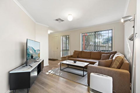 A Stones Throw - Whitsundays Accommodation 2