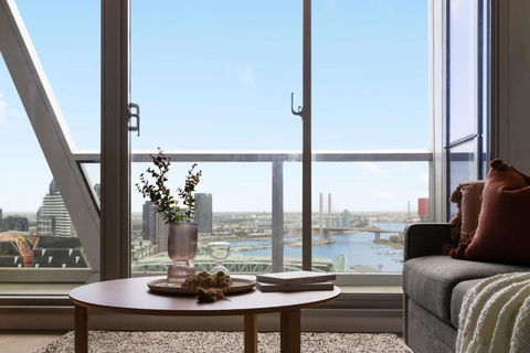 A Stylish 3BR Apt With Harbour Views FREE Parking - Whitsundays Accommodation 0