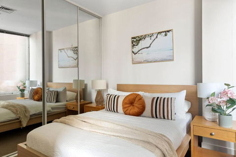 A Stylish & Central 2BR Apt Near Flinders Station - Whitsundays Accommodation 0