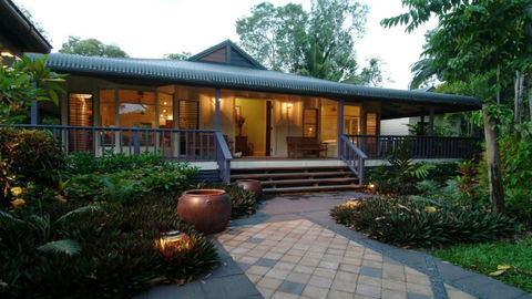 A Tropical Treat - Sea Level Port Douglas - Whitsundays Accommodation 4