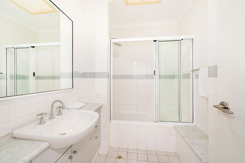 Abbys Beach Villa - Whitsundays Accommodation 3