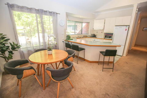 Abenaki - Whitsundays Accommodation 2