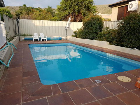 Abraham Lincoln Motel - Whitsundays Accommodation 1