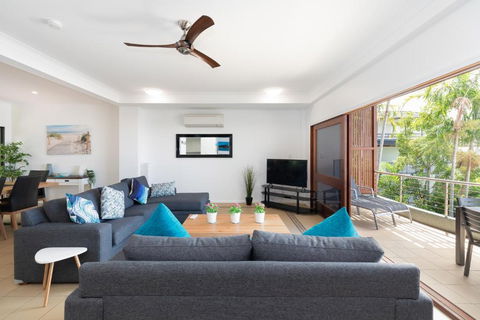 Absolute Airlie - Whitsundays Accommodation 3