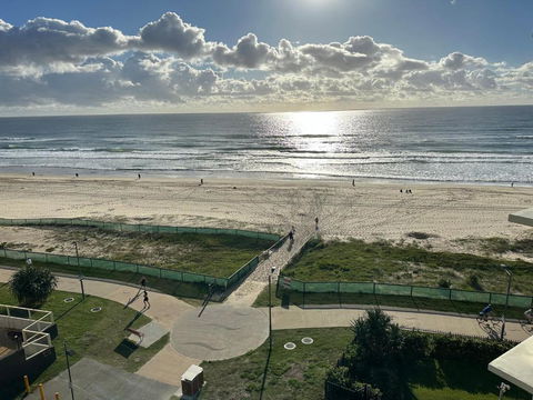 Absolute Beach Frontage Two Bedroom - Whitsundays Accommodation 1