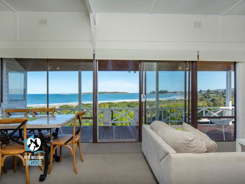 Absolute Beachfront 3BR 2BA Home W/ Beach Track - Whitsundays Accommodation 1