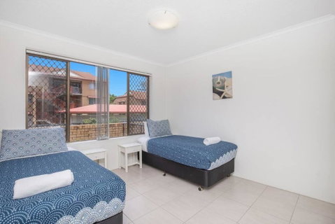 Absolute Beachfront Apartment! - Whitsundays Accommodation 2