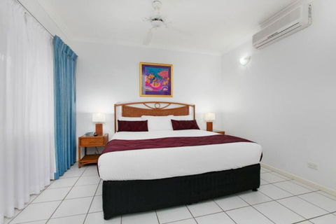 Absolute Beachfront Apartment - Whitsundays Accommodation 4