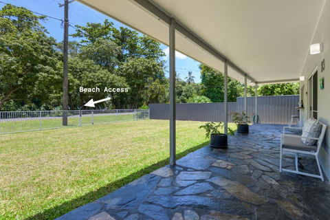Absolute Beachfront Family Home - Cooya - Whitsundays Accommodation 2