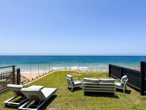 Absolute Beachfront Luxury In Narrabeen - Whitsundays Accommodation 0