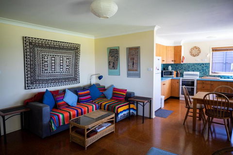 Absolute Beachfront Mollymook - Whitsundays Accommodation 1