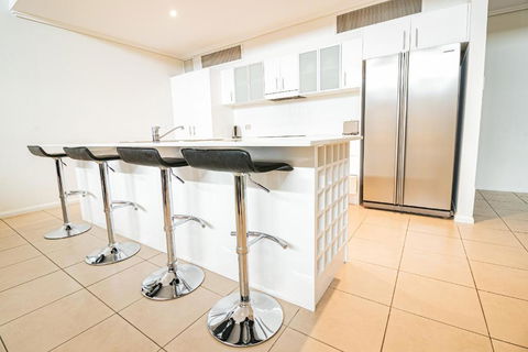 Absolute Beachfront Opal Cove Resort - Whitsundays Accommodation 3