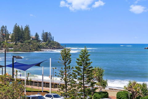 Absolute Beachfront Rolling Surf Resort - Whitsundays Accommodation 0