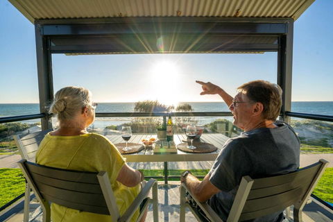 Absolute Beachfront Sandy Feet 2 Upstairs 2 Bedroom Apartment Beach Stayz Semaphore - Whitsundays Accommodation 1