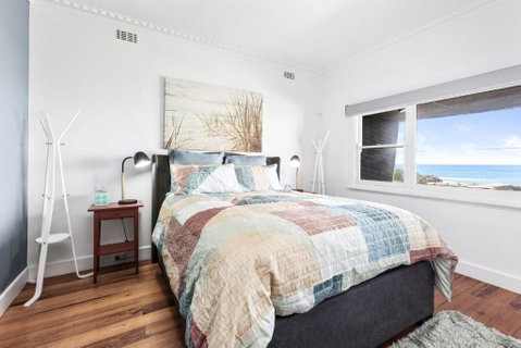 Absolute Beachfront Views Apollo Bay - Whitsundays Accommodation 3