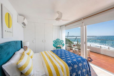 Absolute Oceanfront Yamba - Oceanstays - Whitsundays Accommodation 4