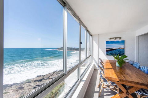 Absolute Oceanfront Yamba - Oceanstays - Whitsundays Accommodation 3