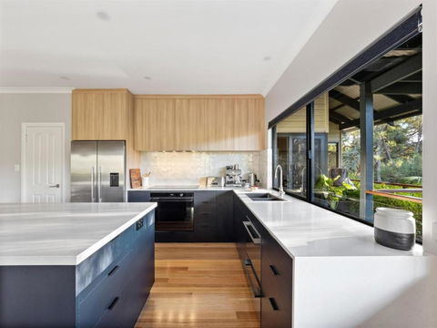 Abundance - Whitsundays Accommodation 4