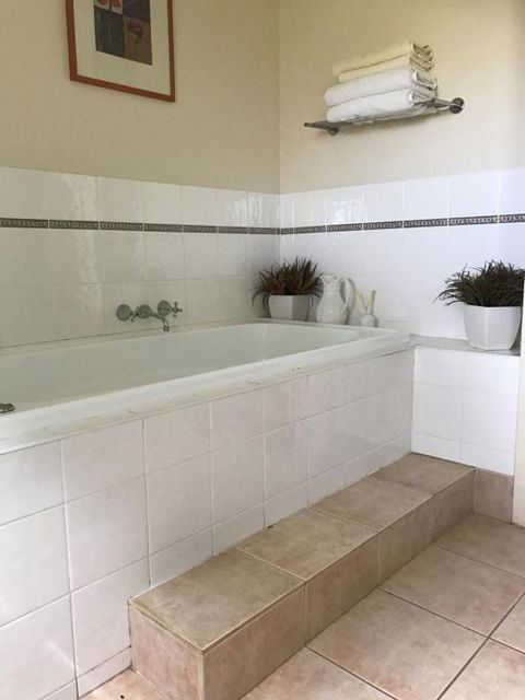 Acacia Rise - Whitsundays Accommodation 3