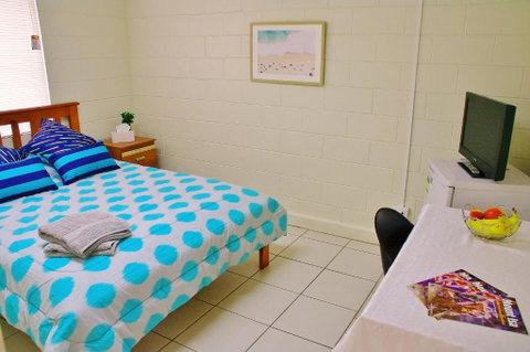 Accommodation @ Isa - Whitsundays Accommodation 1