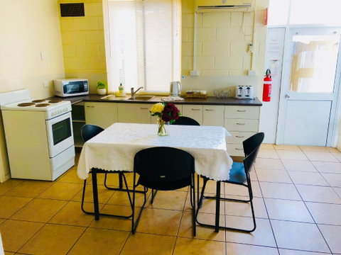 Accommodation @ Isa - Whitsundays Accommodation 2