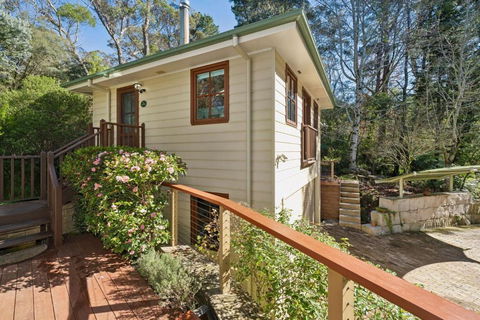 Acer Corner - Whitsundays Accommodation 0
