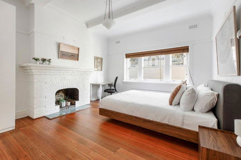 Acland Art Deco - Coastal Chic By St Kilda Beach - Whitsundays Accommodation 3