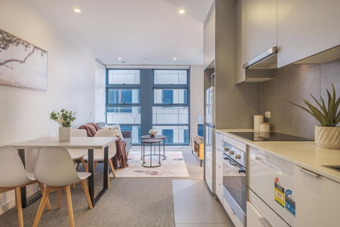 Adjacent To Flagstaff Gardens 1br In Cbd Melboure - Whitsundays Accommodation 3