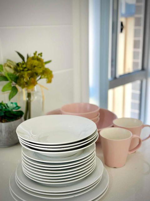 Adorable Modern 4 Br House WiFi & Parking - Whitsundays Accommodation 3