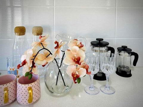 Adorable Modern 4 Br House WiFi & Parking - Whitsundays Accommodation 4