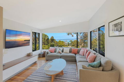 ADS On Collins - 4 Bedroom And Pet Friendly - Whitsundays Accommodation 4