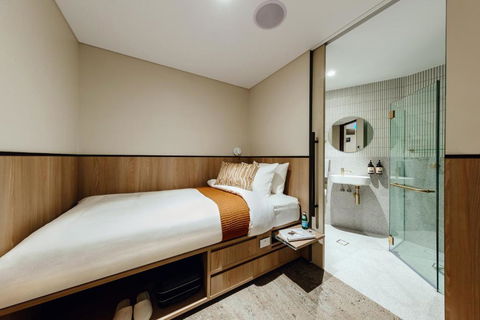 Aerotel Sydney - Inside International Terminal Airport - Whitsundays Accommodation 2