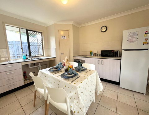 Affordable 3-Bedroom Grannyflat In Coopers Plains - Whitsundays Accommodation 0