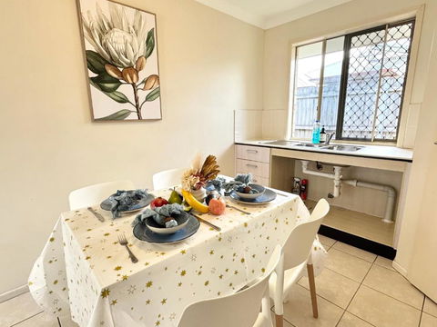 Affordable 3-Bedroom Grannyflat In Coopers Plains - Whitsundays Accommodation 2